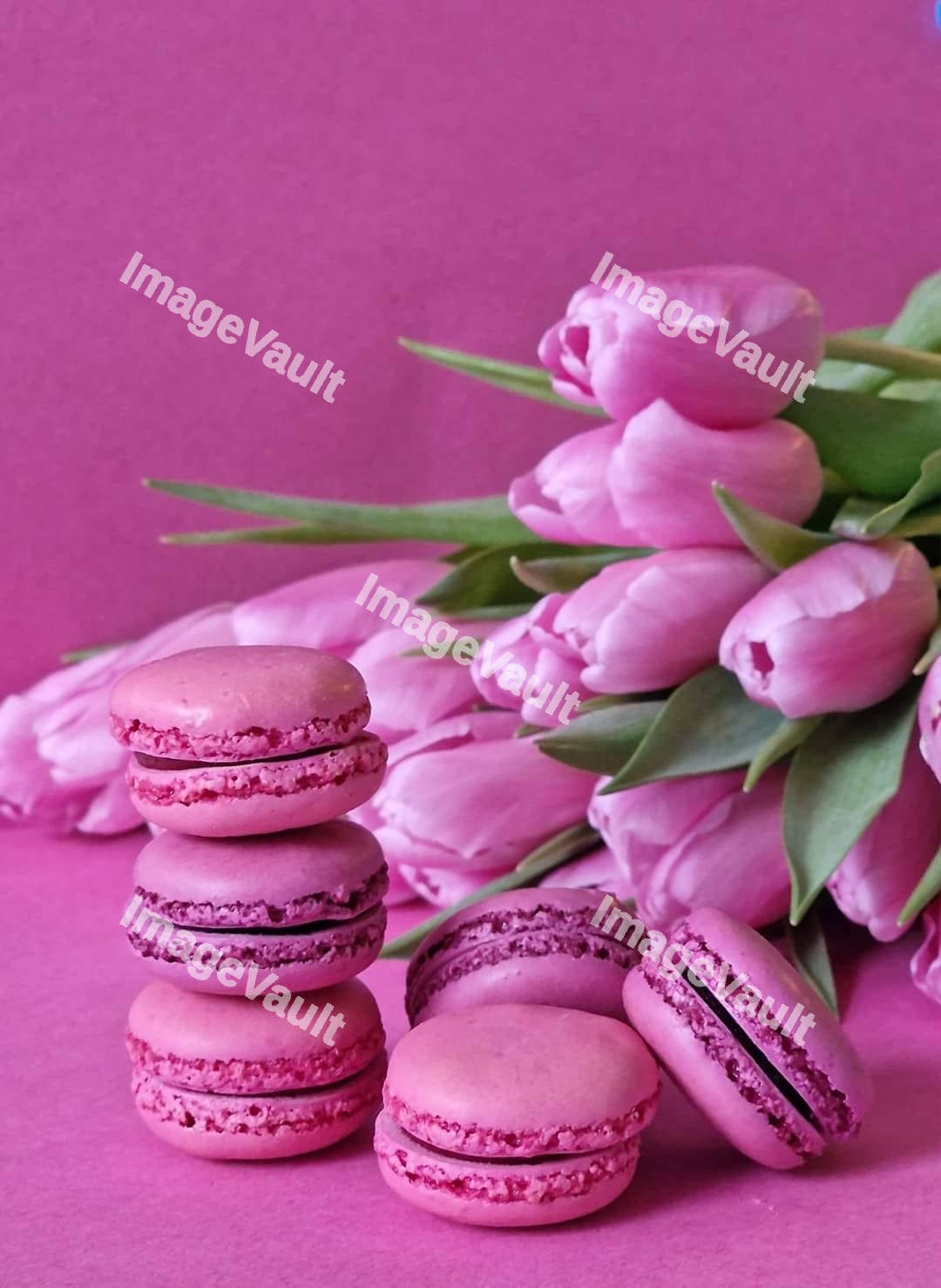 Pink macarrons with flowers